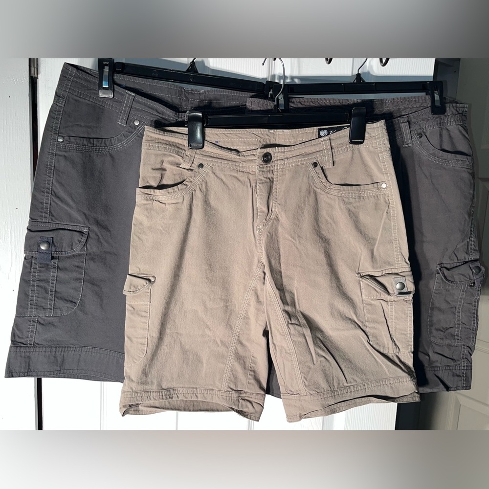 Kuhl Women's Cargo Shorts - Tan & Charcoal